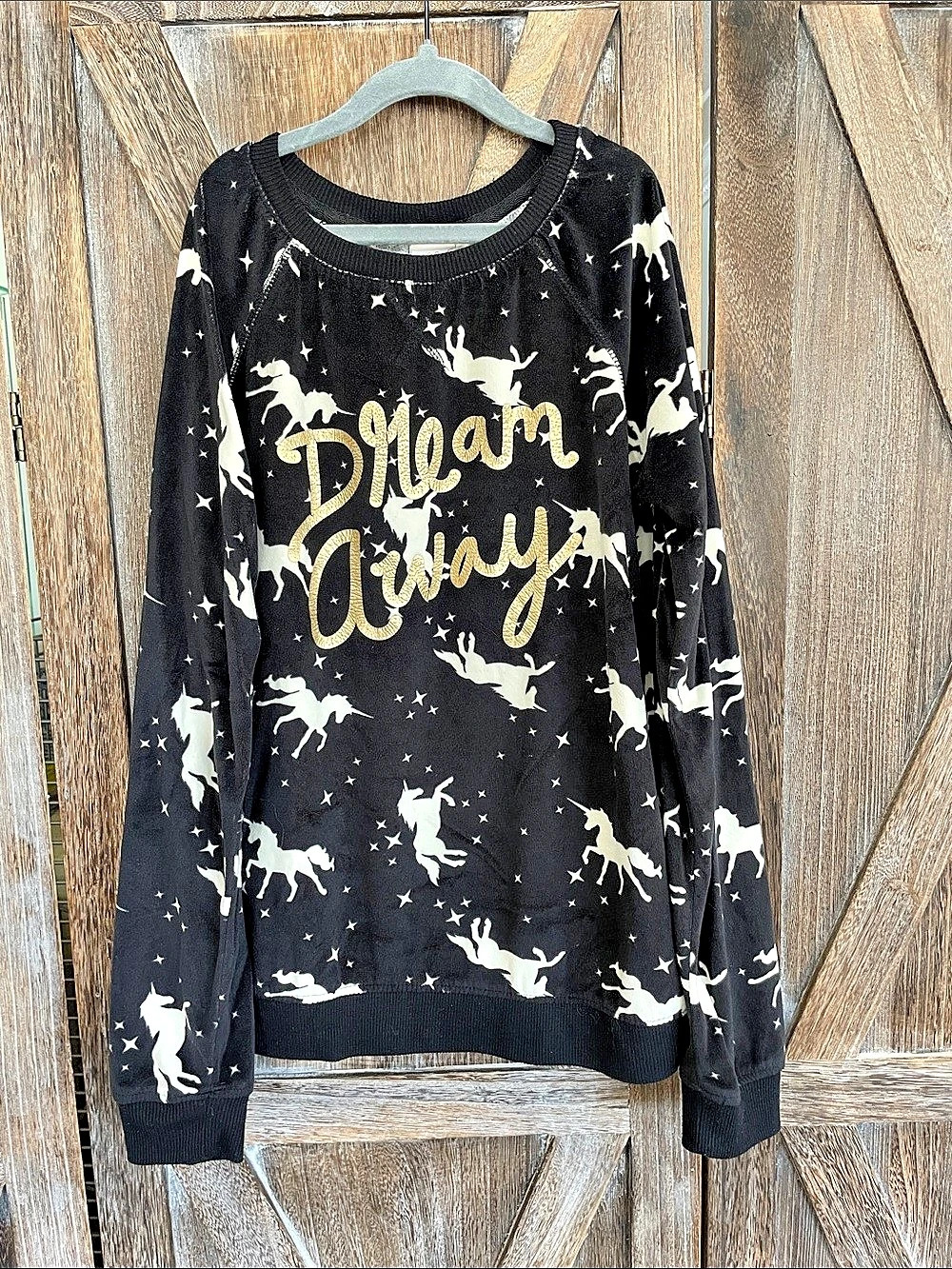 Cat & Jack Dream Away Girls Dream Graphic Sweatshirt XL Like New